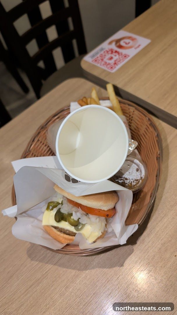 MOS Burger (Hougang Mall)