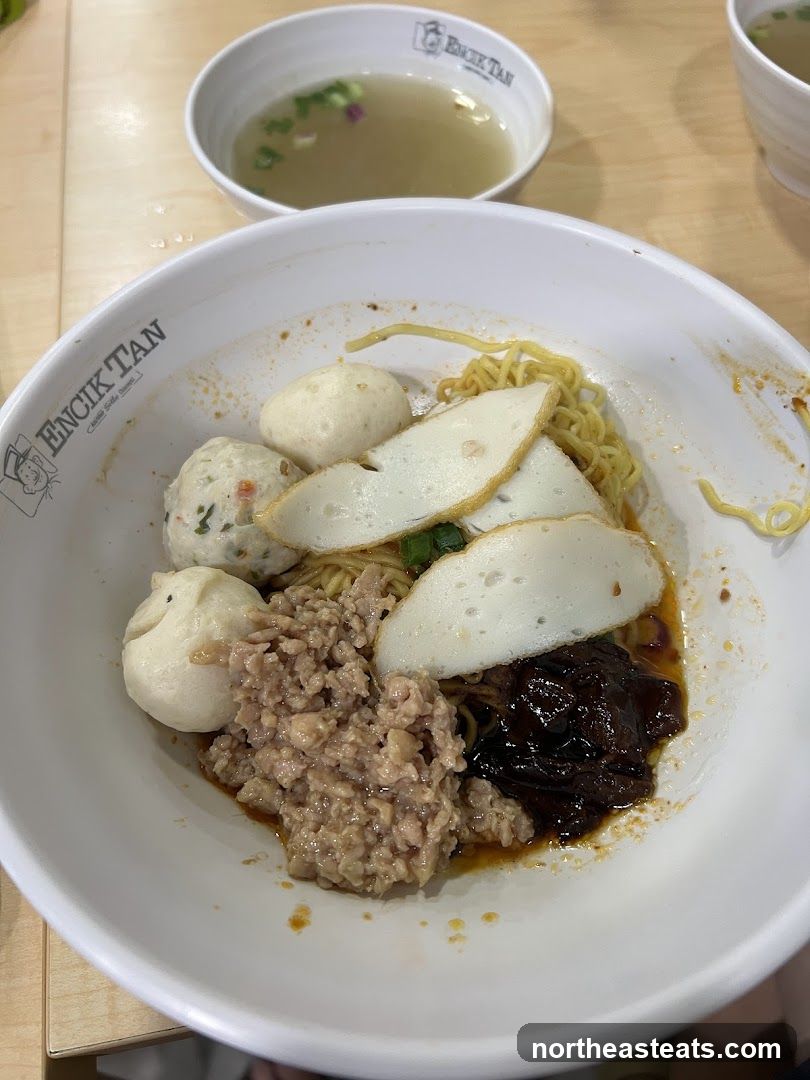 Noodles with Fish Balls and Minced Meat