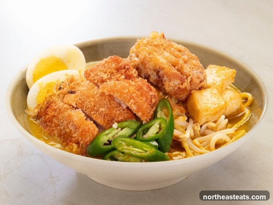 Curry Laksa with Fried Chicken