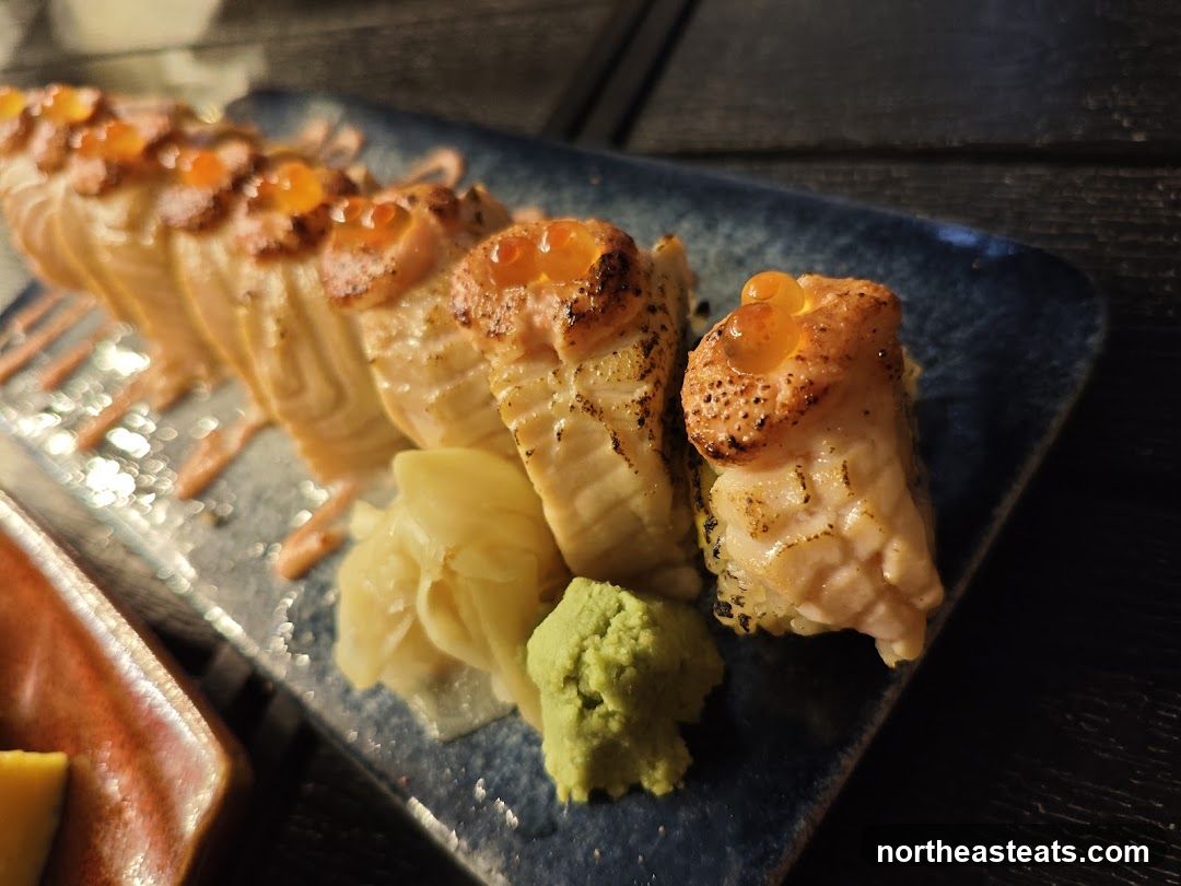 Salmon Sushi Roll