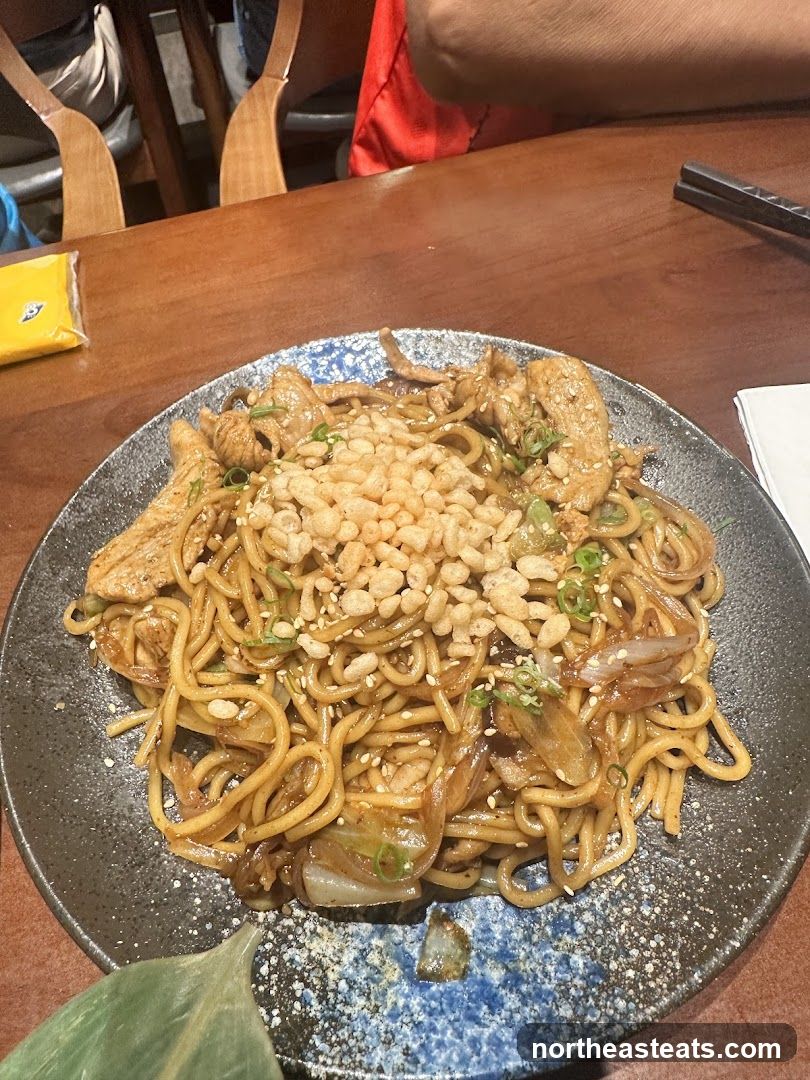 Noodles with Meat and Crispy Topping