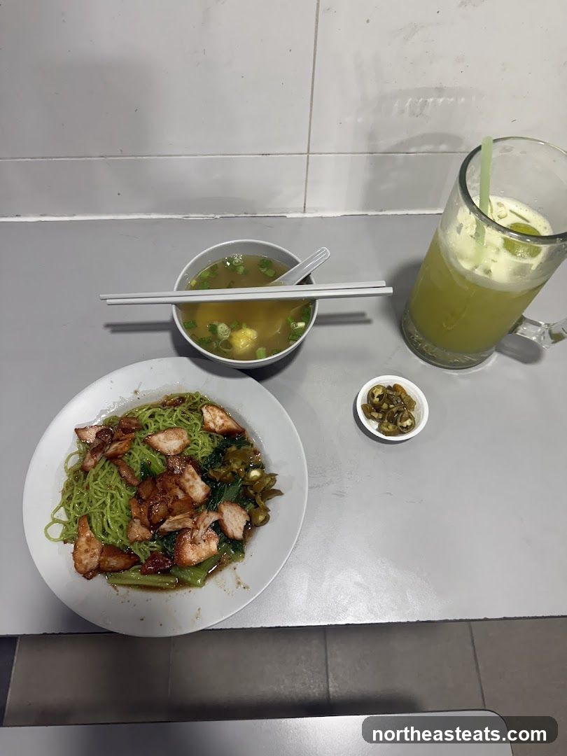 Noodles with meat and soup