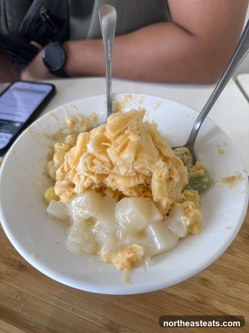 Dessert with shaved ice and toppings