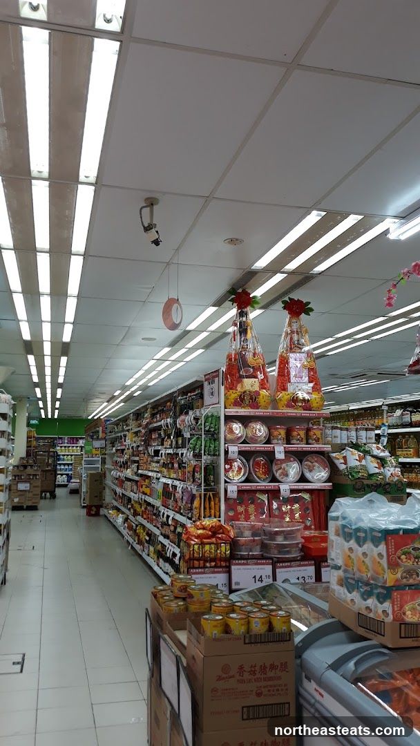 Supermarket Aisle