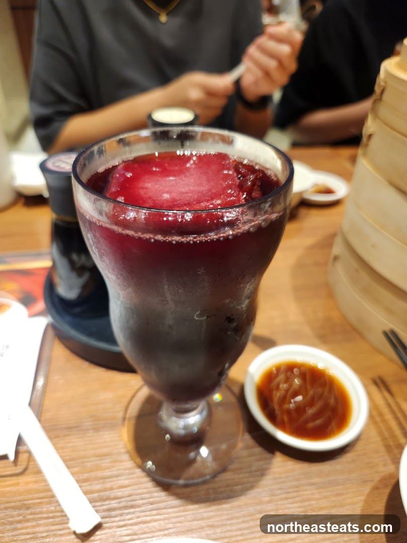 Beverage with Ice and Side Dish