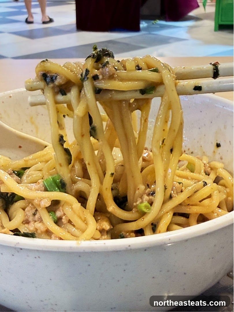 Noodles with Minced Meat and Green Onions