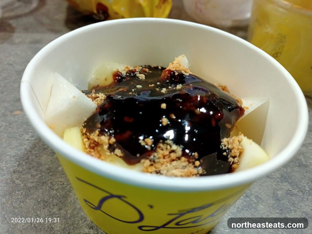 Fruit Salad with Sauce and Nuts