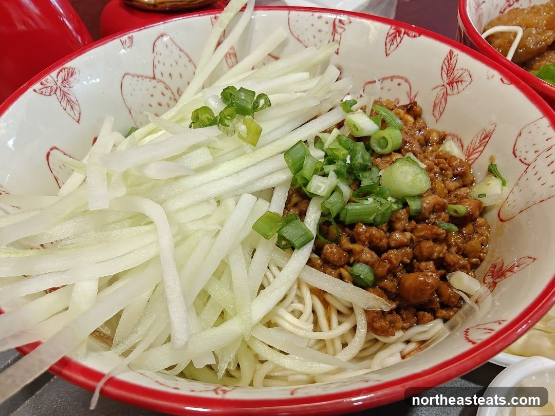 Noodles with Minced Meat and Shredded Vegetables