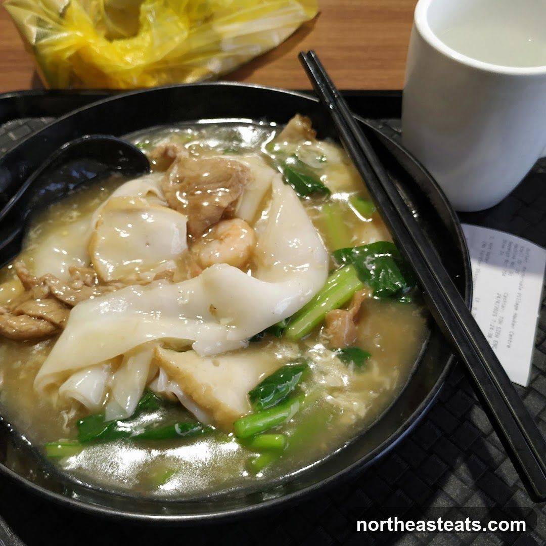 Noodles with Seafood and Vegetables