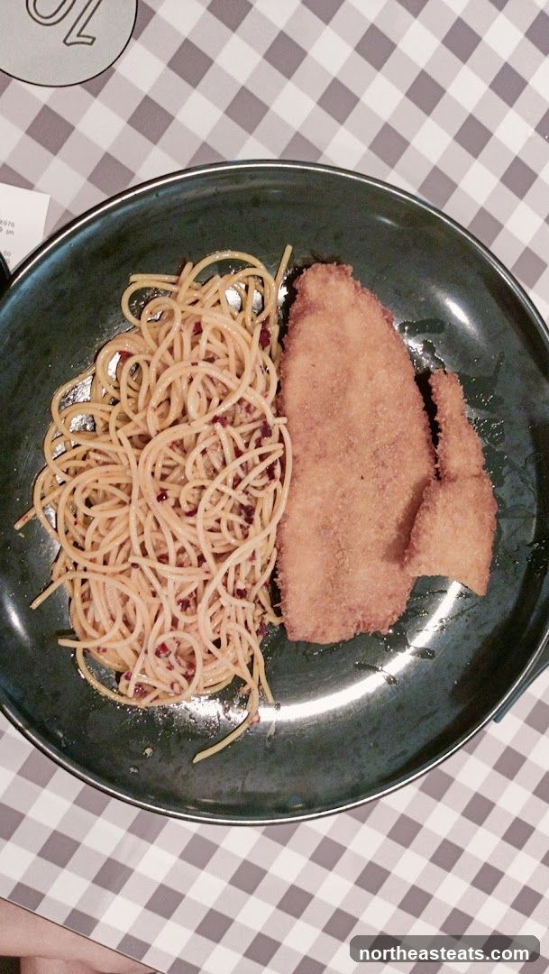 Spaghetti with Fried Chicken