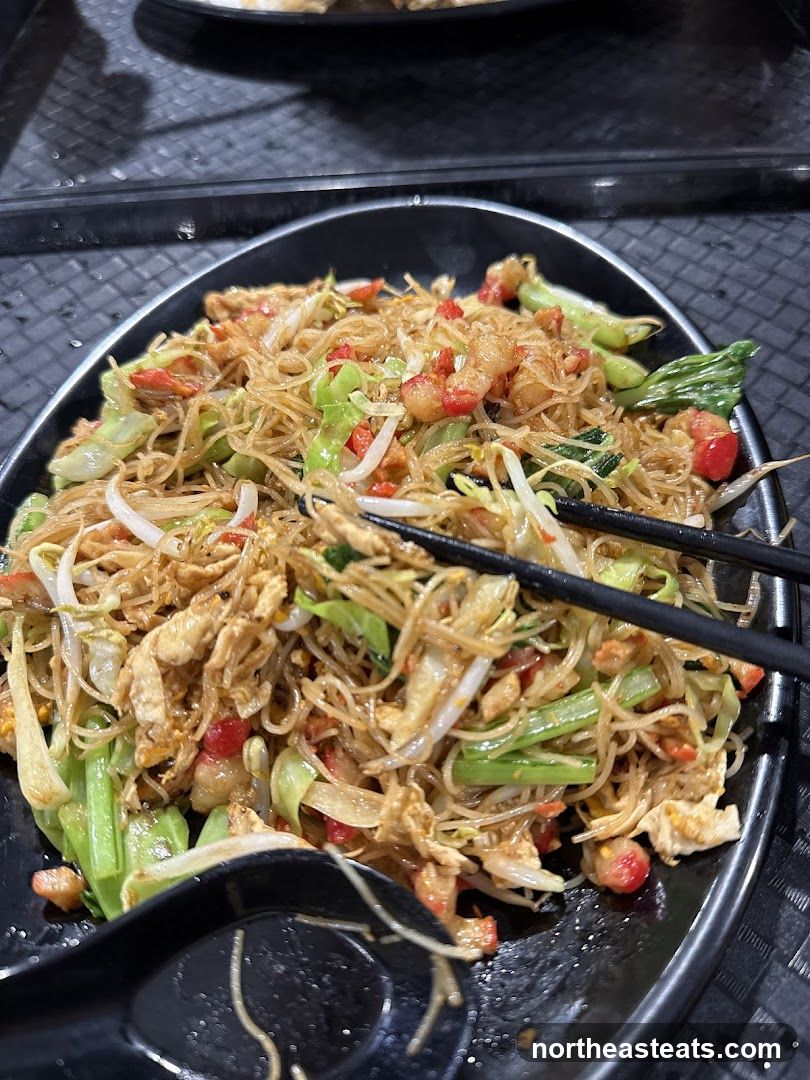 Noodles with Shrimp and Vegetables