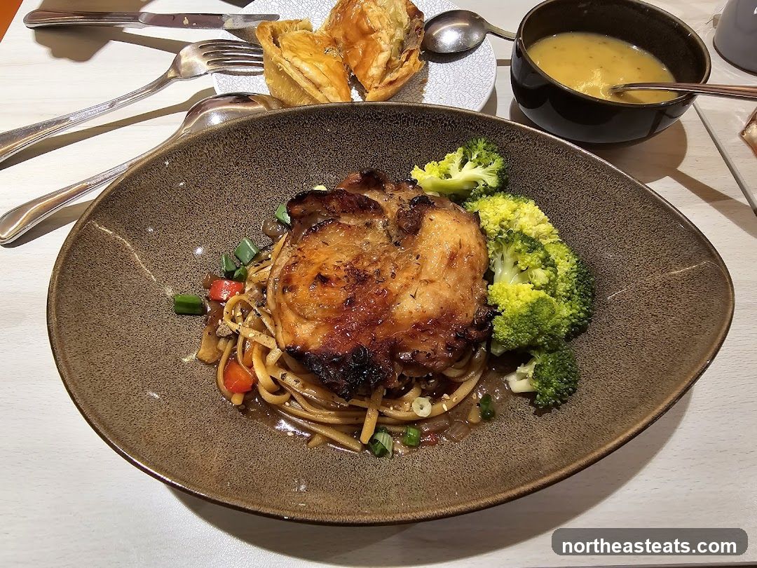 Chicken and Noodles with Broccoli