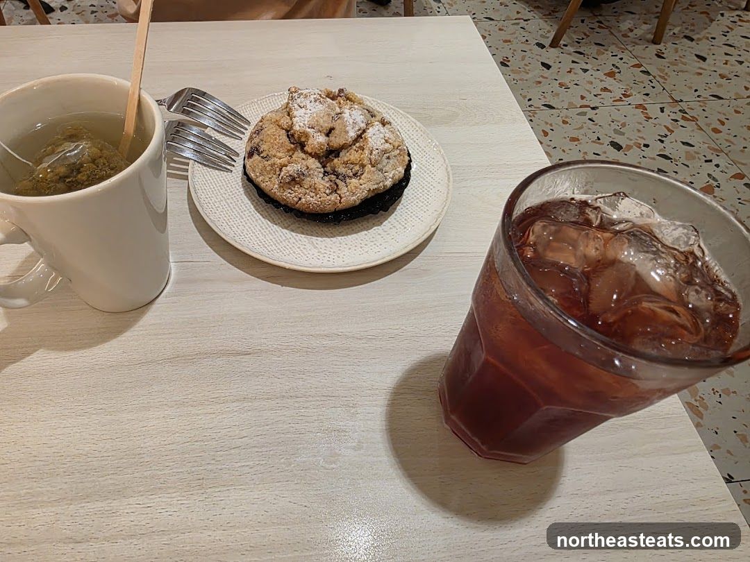 Muffin and Drinks