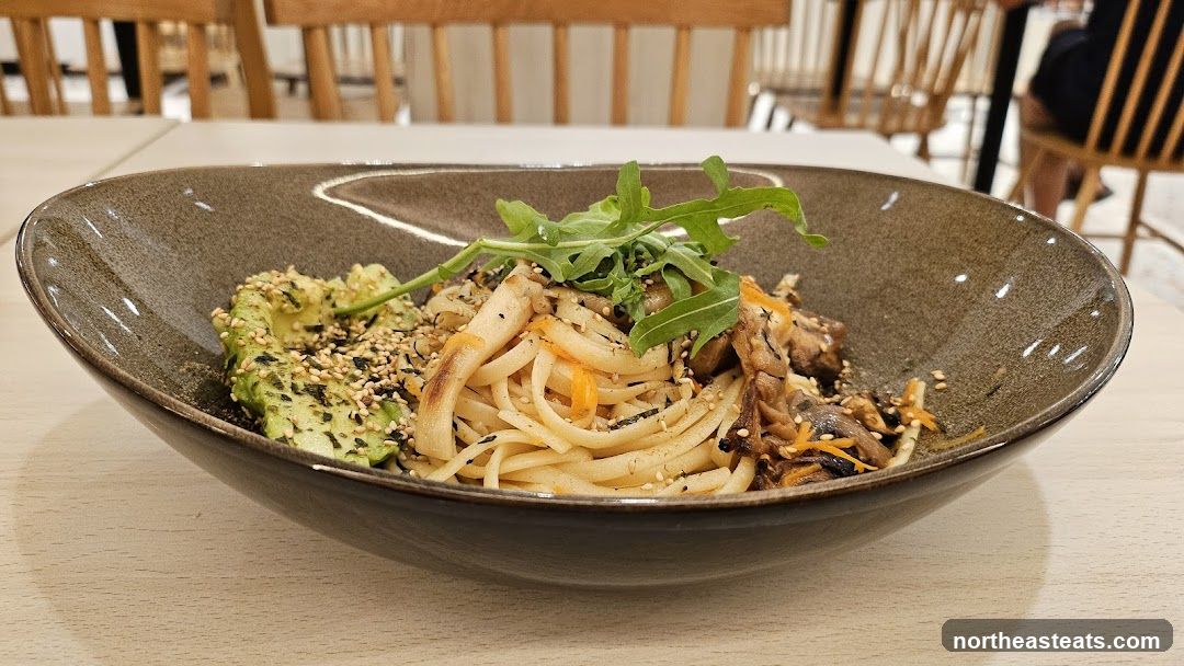 Noodle Bowl with Avocado and Mushrooms