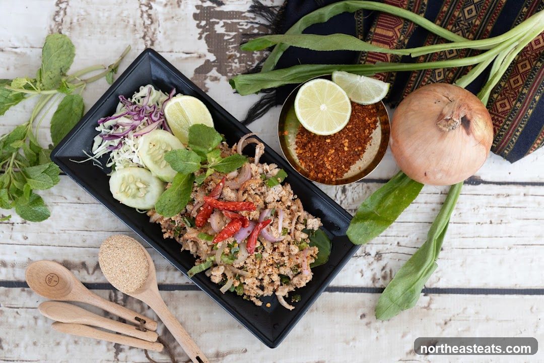 Minced Meat Salad with Herbs and Spices