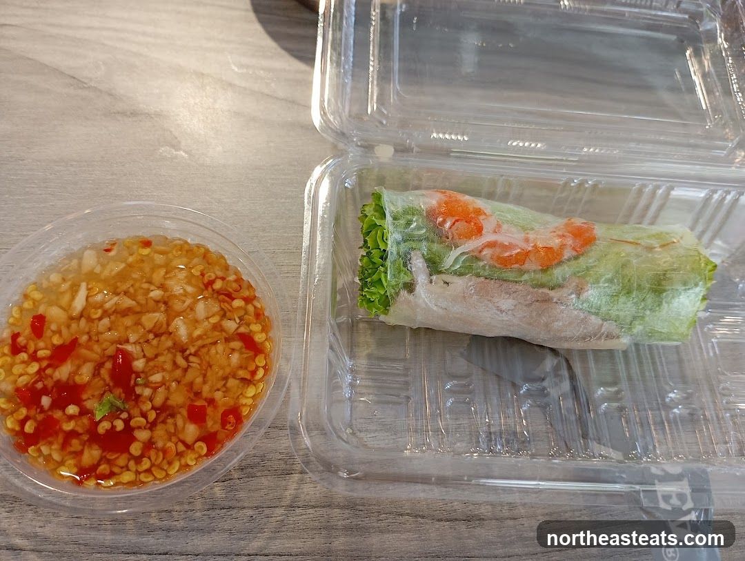 Fresh Spring Roll with Dipping Sauce