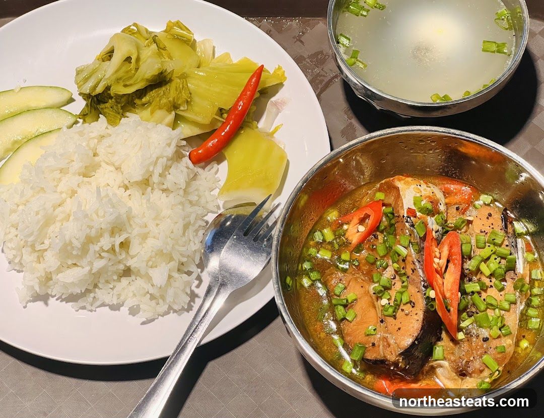 Fish dish with rice and soup