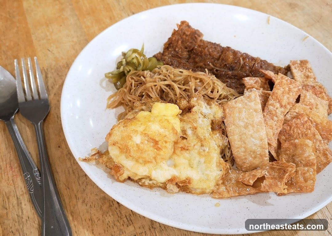 Fried Egg and Noodles