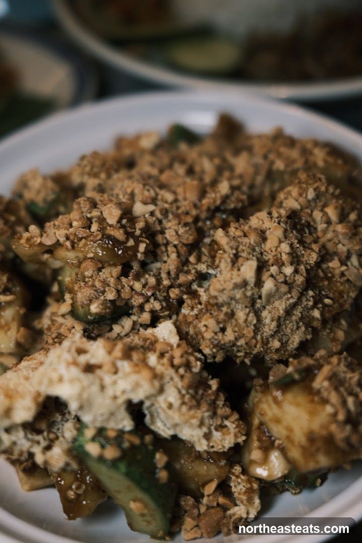 Salad with Crushed Peanuts