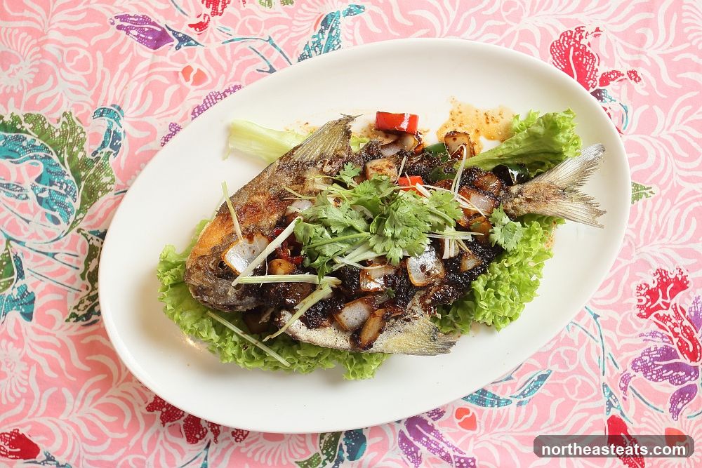 Whole Fried Fish with Sauce