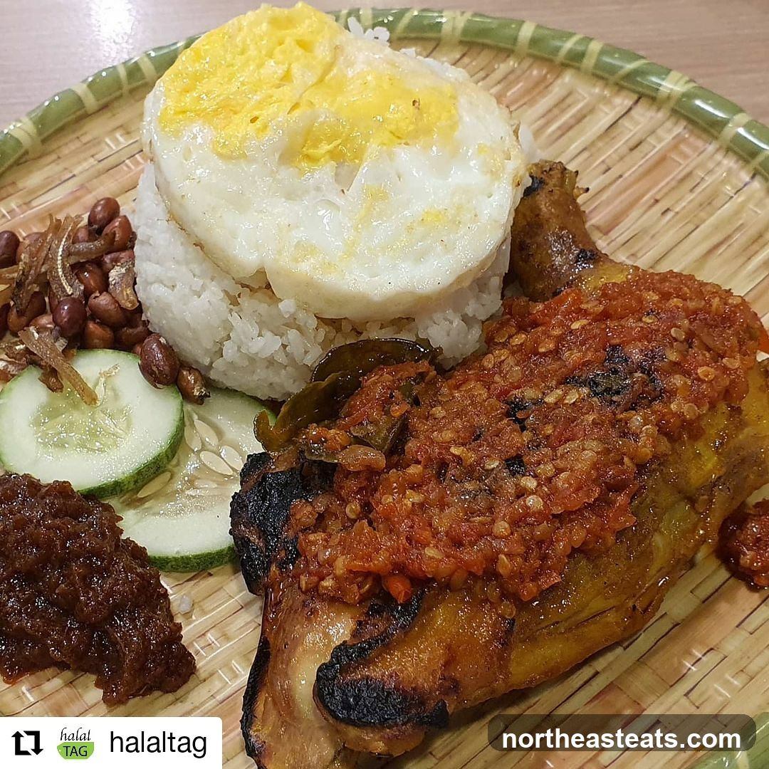 Nasi Lemak with Fried Chicken