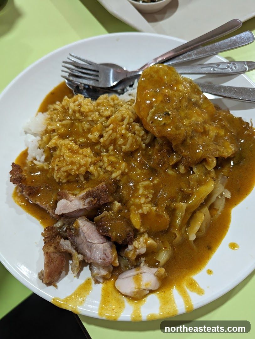 Curry Rice with Fried Chicken and Pork