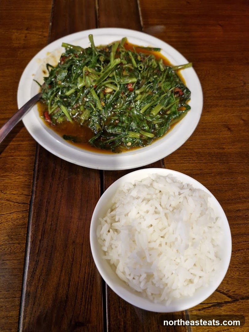 Stir-fried water spinach with rice