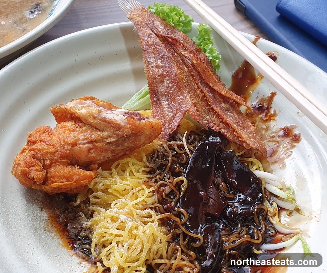 Noodles with Fried Chicken and Fish