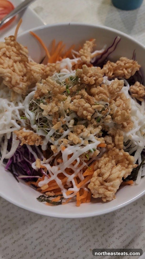 Salad with Crispy Toppings