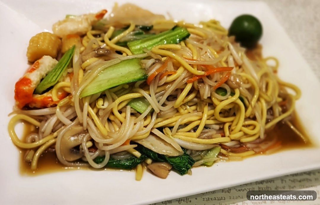 Noodles with Vegetables and Shrimp