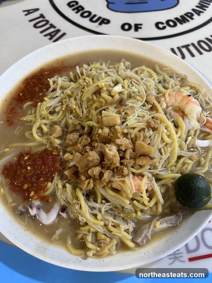 Noodles with Seafood and Chili