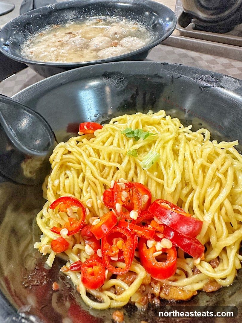 Noodles with Chili and Meatballs