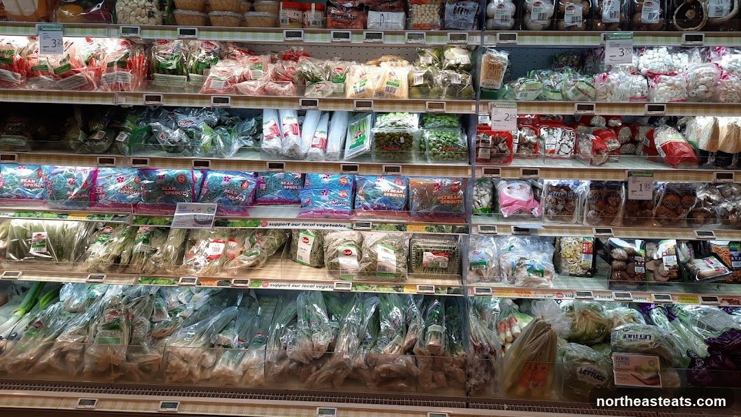 Supermarket Produce Aisle