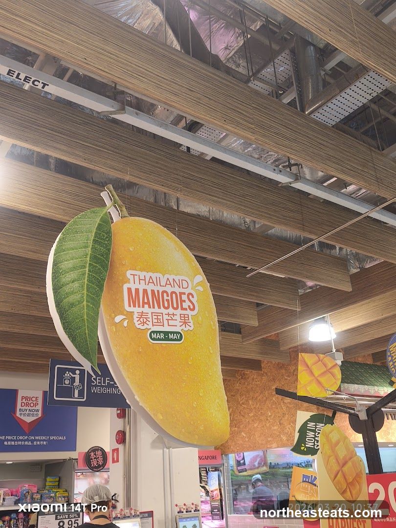 Thailand Mangoes Display