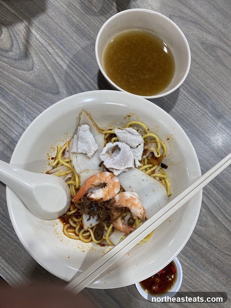 Noodle Dish with Shrimp and Fish Cake