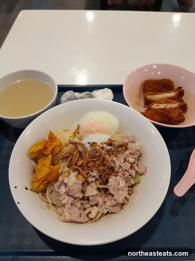 Noodles with Minced Pork and Fried Chicken