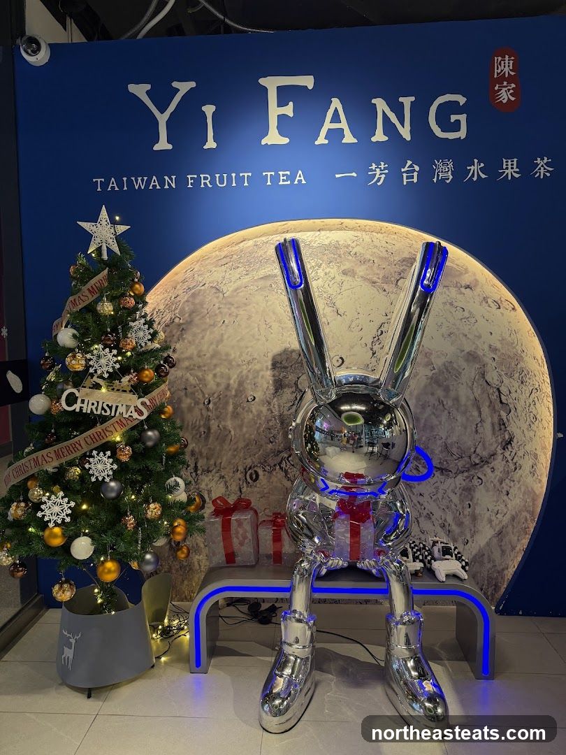 Yi Fang Taiwan Fruit Tea Christmas Display