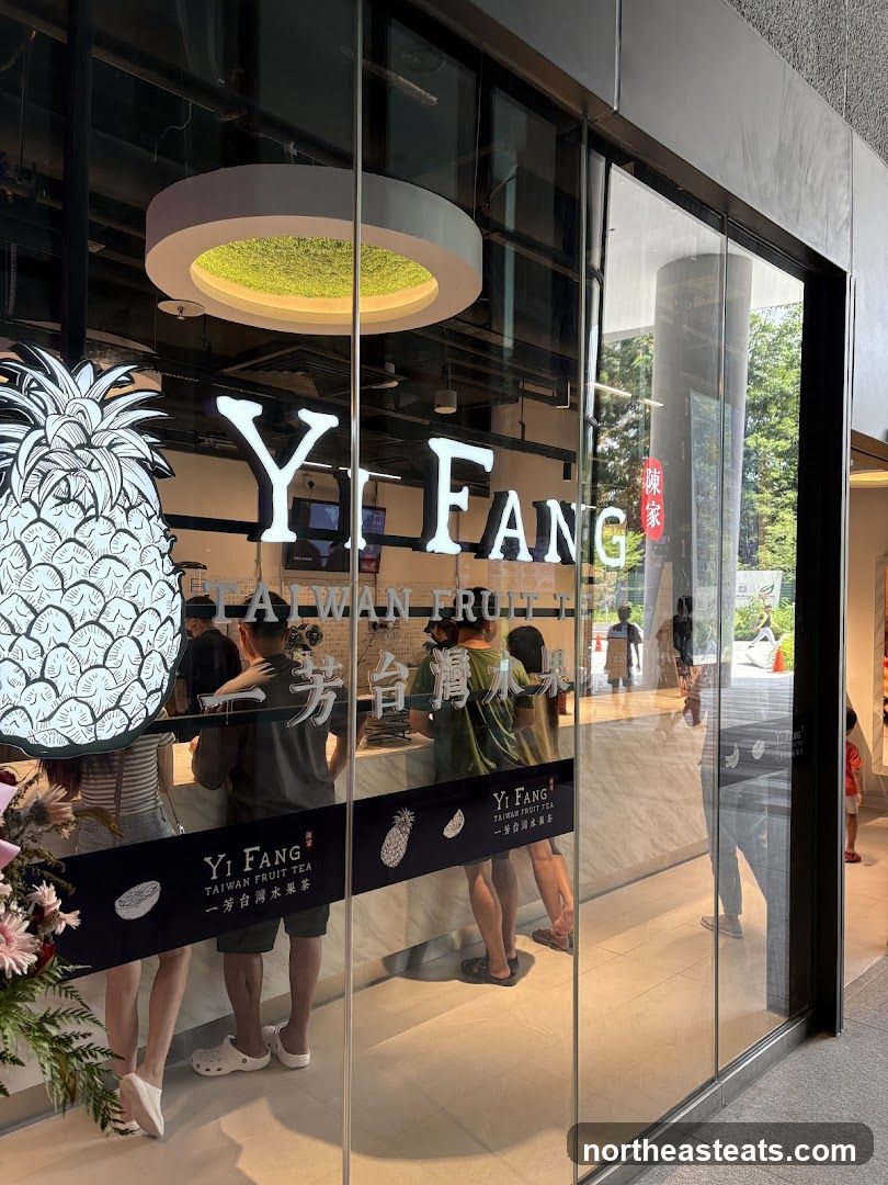 Yi Fang Taiwan Fruit Tea - Punggol Coast Mall)