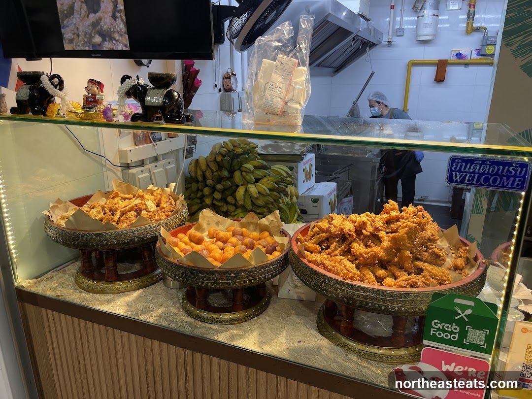 Fried Snacks Display