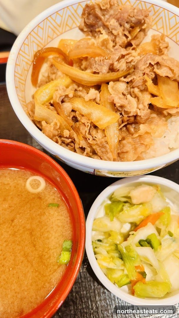 Beef bowl with miso soup and pickled vegetables