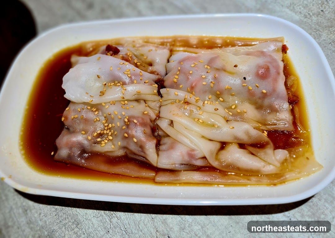 Steamed Rice Rolls with Filling