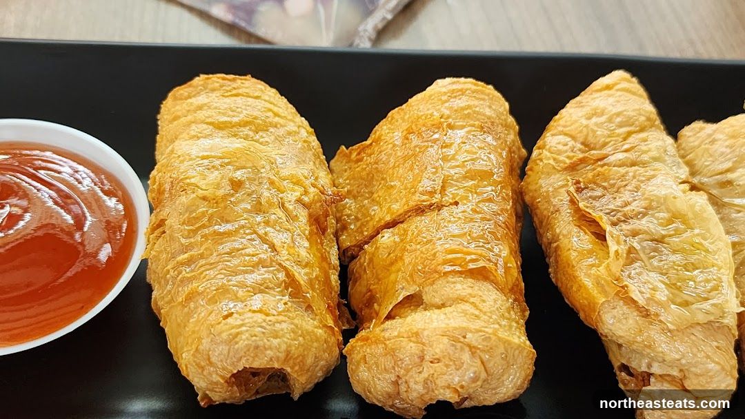 Fried Bean Curd Rolls with Sauce
