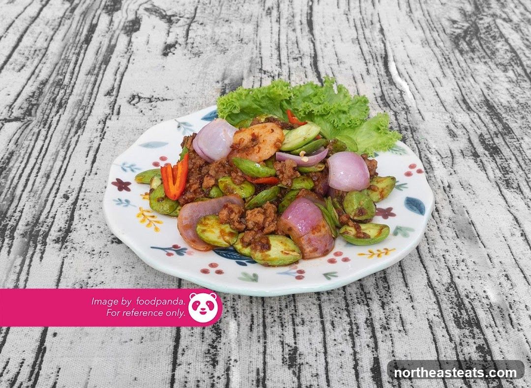 Stir-fried Stink Beans with Minced Meat and Shrimp