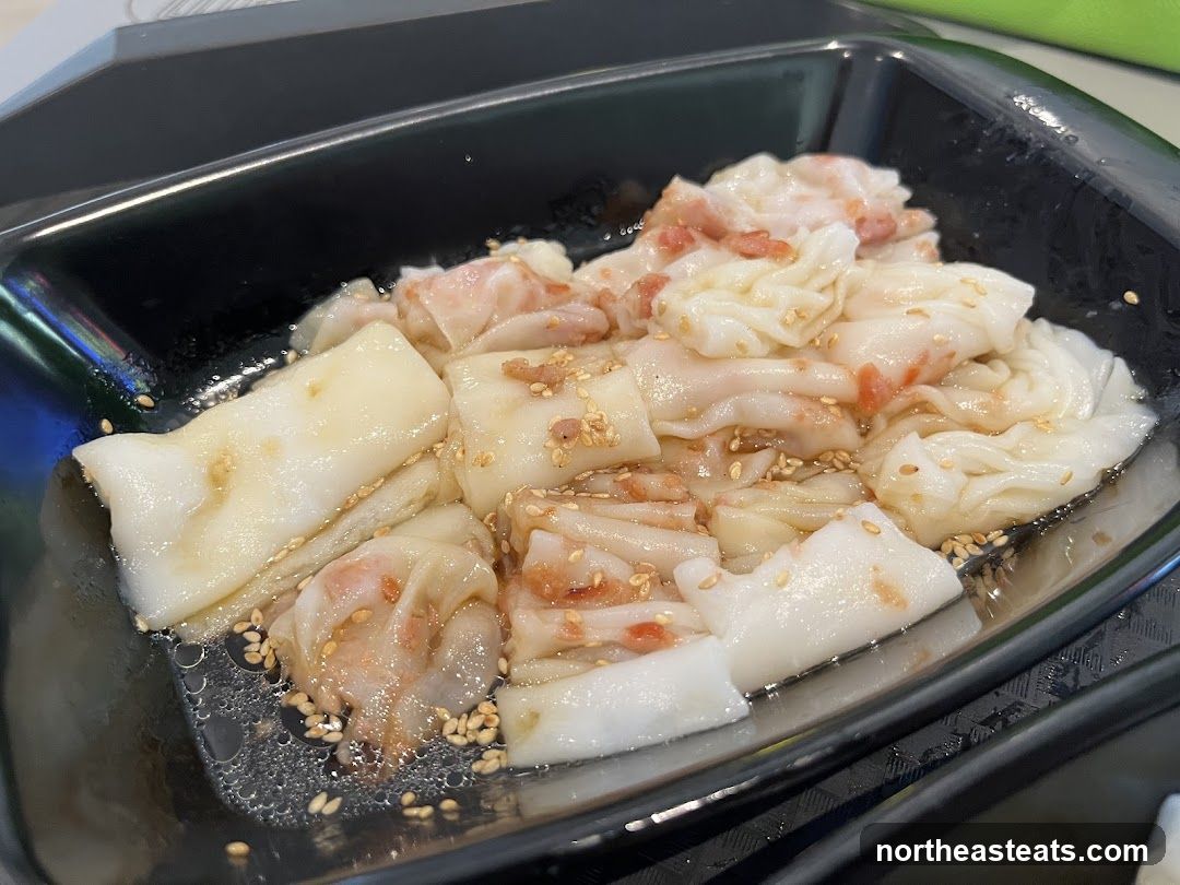 Steamed Rice Rolls with Filling