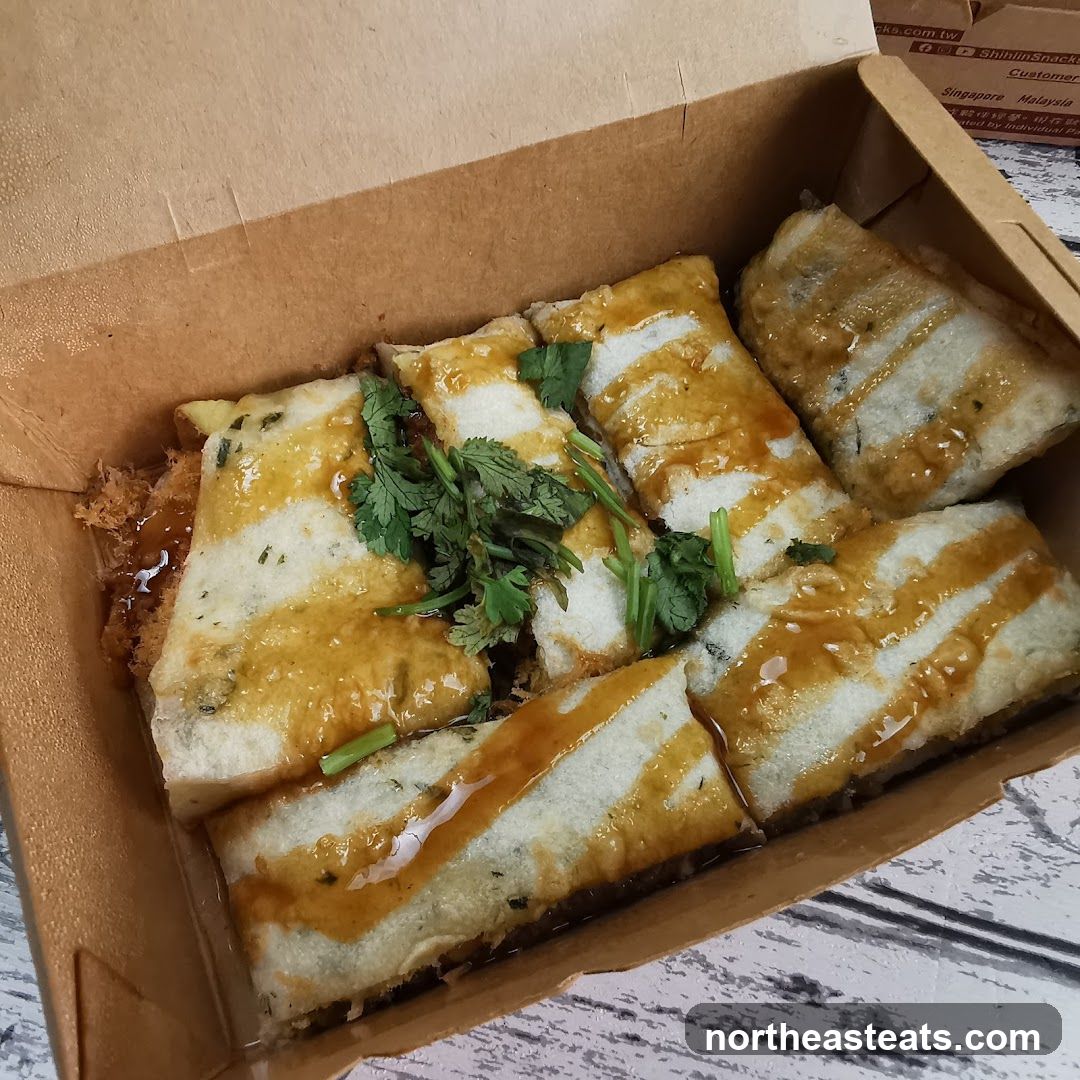 Fried Spring Rolls with Sauce