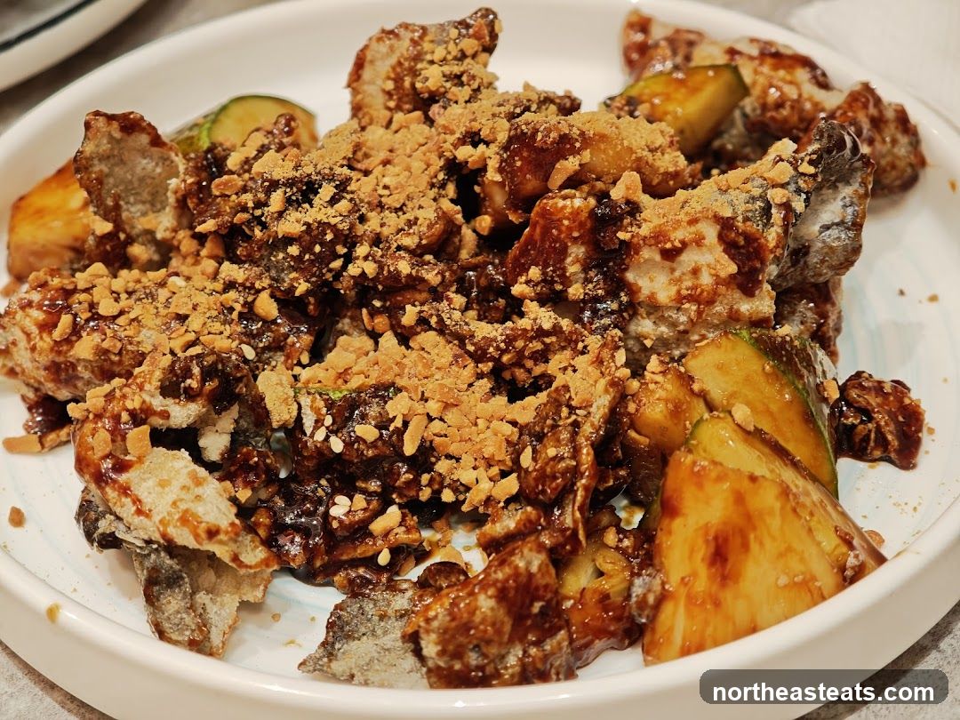 Fried Fish Skin with Sauce and Peanuts