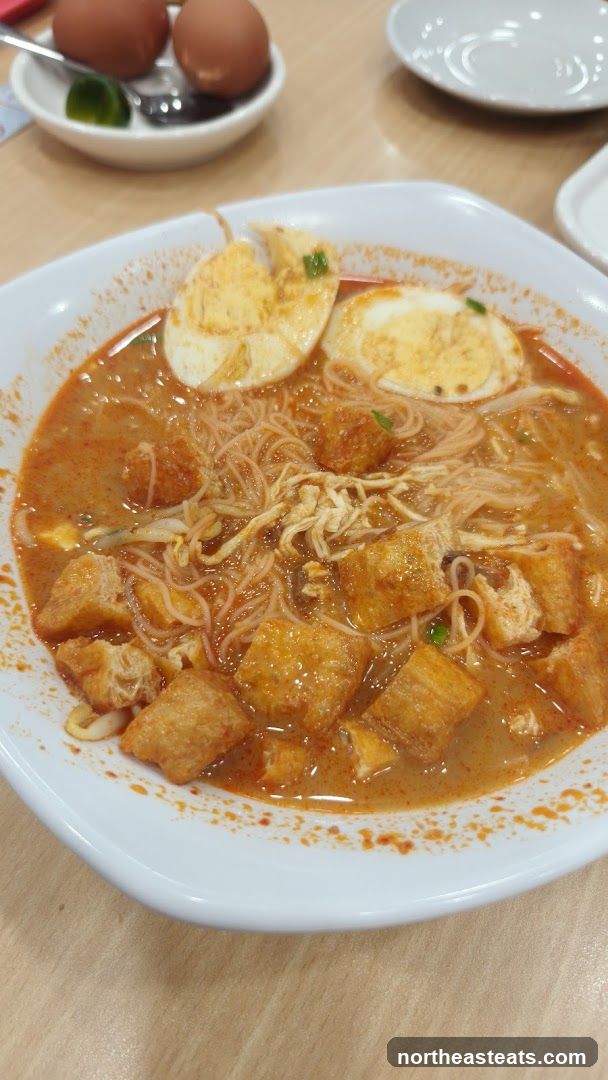 Curry Noodles with Eggs