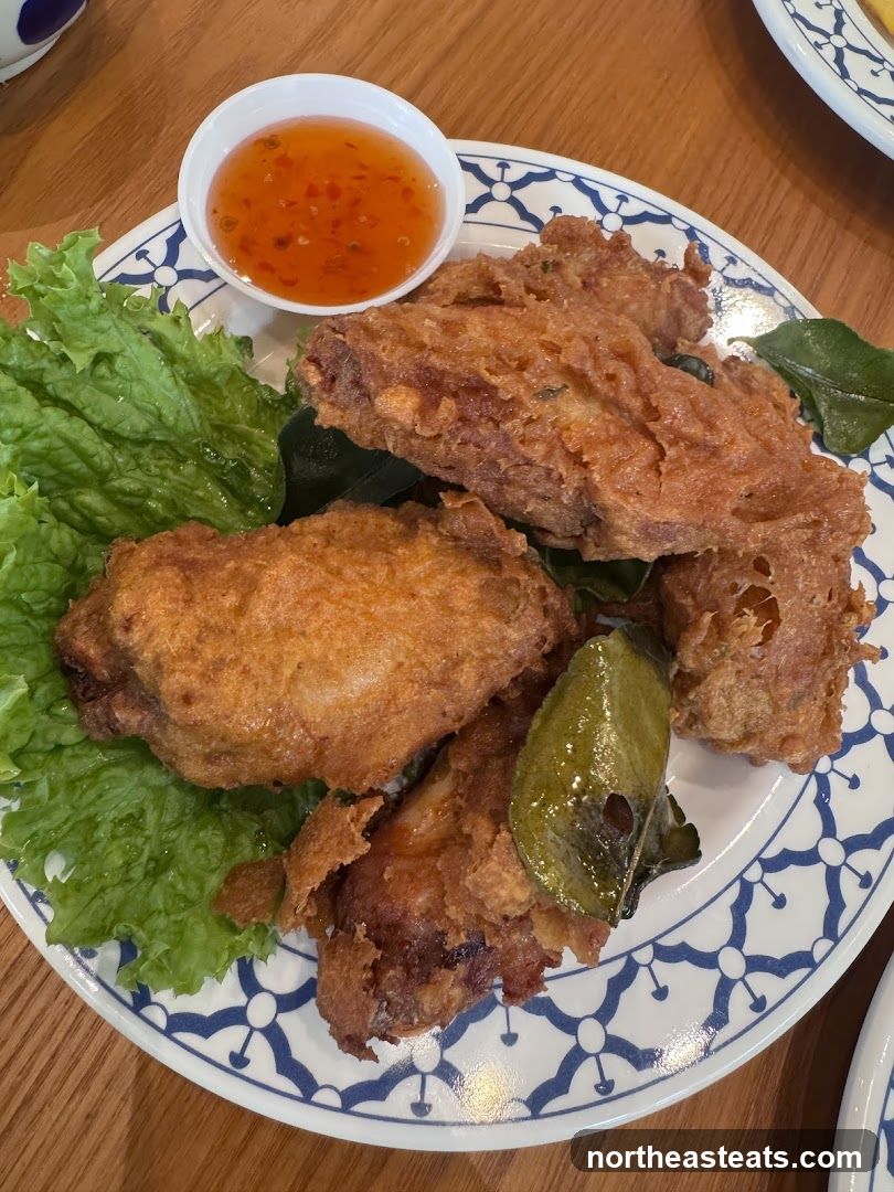Fried Chicken Wings with Sweet Chili Sauce