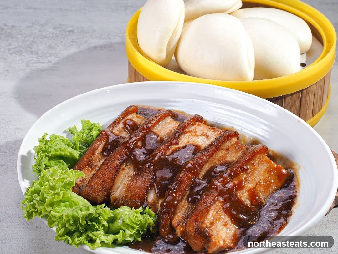 Braised Pork Belly with Buns