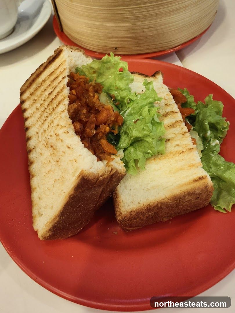 Sandwich with Lettuce